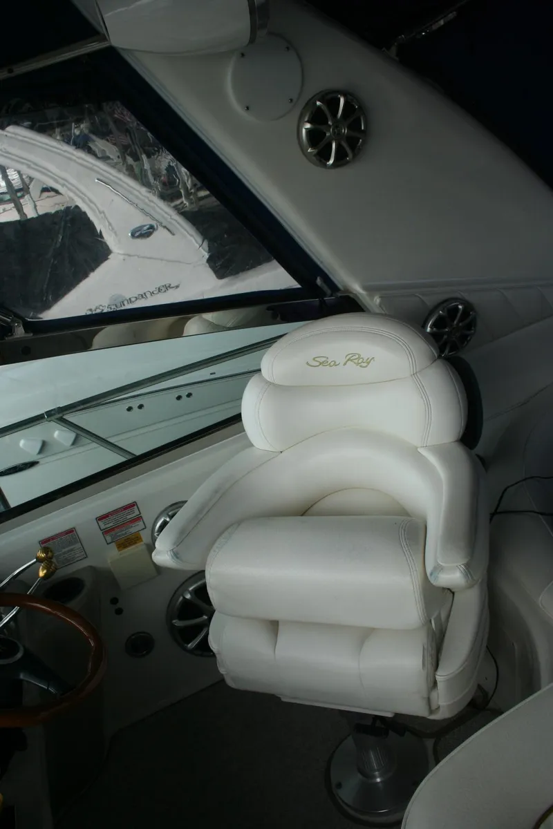 Slide: The Image of Control panel of a 1999 Sea Ray 400 Sundancer boat. - 38