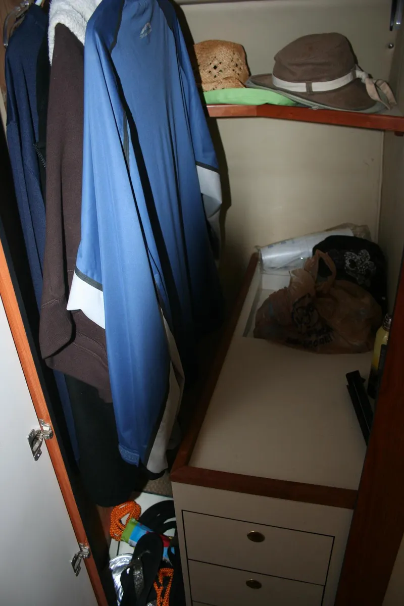 Slide: The Image of Bathroom interior of 1999 Sea Ray 400 Sundancer yacht, featuring compact design and amenities. - 6