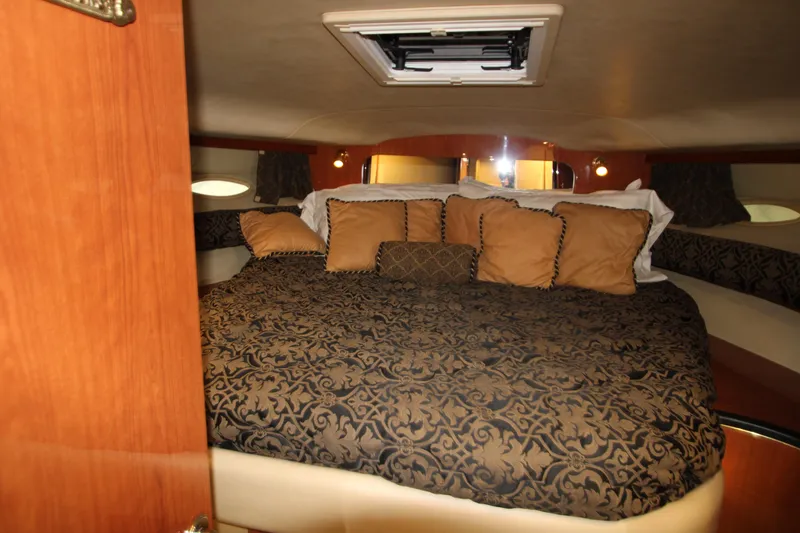 Slide: The Image of Sea Ray Sundancer 400 1999 - 80