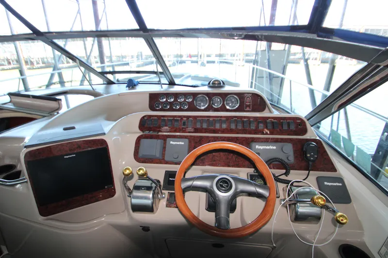 Slide: The Image of Sea Ray Sundancer 400 1999 - 95