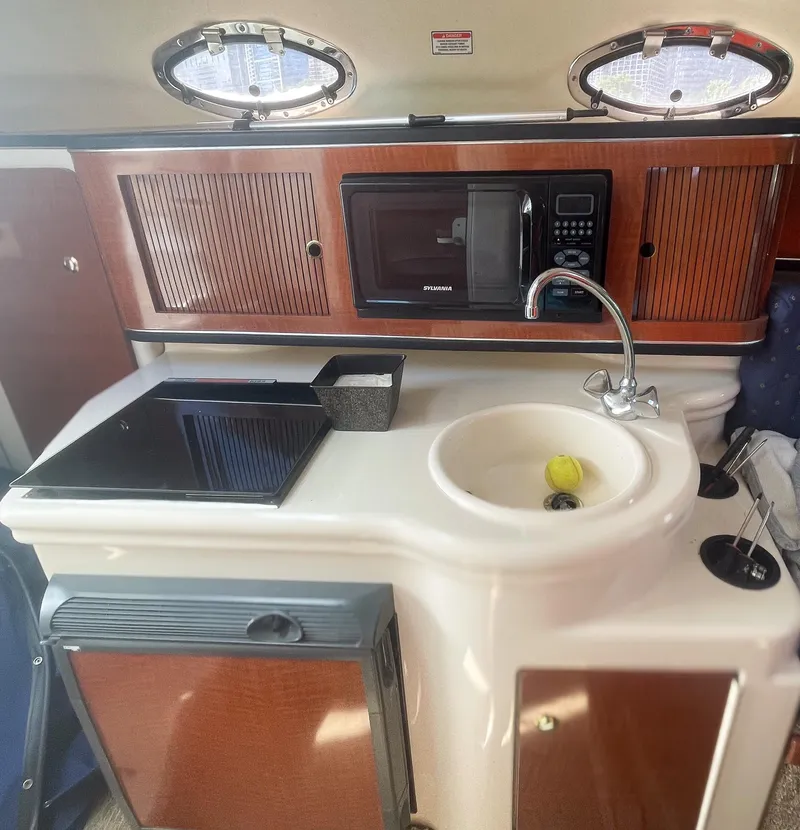 Slide: The Image of Sea Ray Sundancer 260 2003 - 13