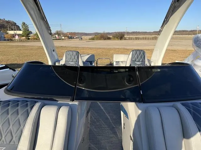 Slide: The Image of Bennington 25 RXFBWA 2023 - 15