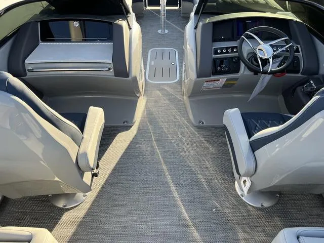 Slide: The Image of Bennington 25 RXFBWA 2023 - 21