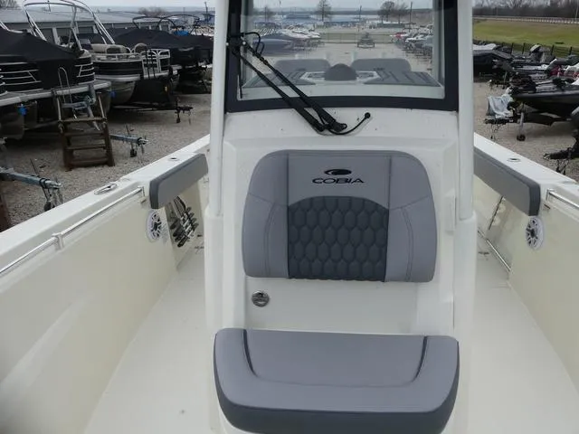 Slide: The Image of Cobia 265 Center Console 2025 - 15