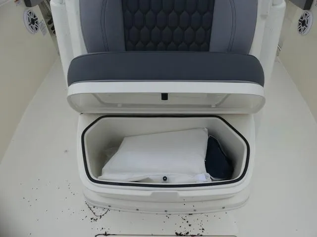 Slide: The Image of Cobia 265 Center Console 2025 - 16