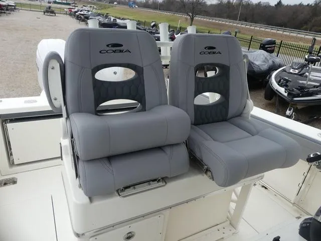 Slide: The Image of Cobia 265 Center Console 2025 - 18