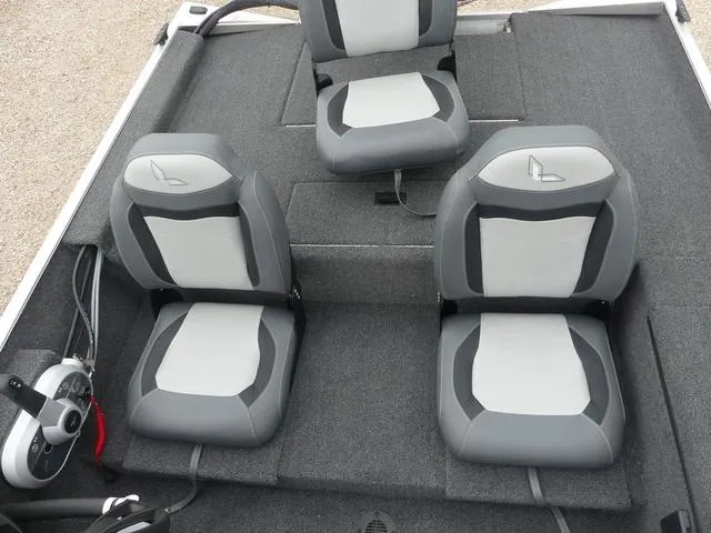 Slide: The Image of Lowe Skorpion 16 2025 - 10