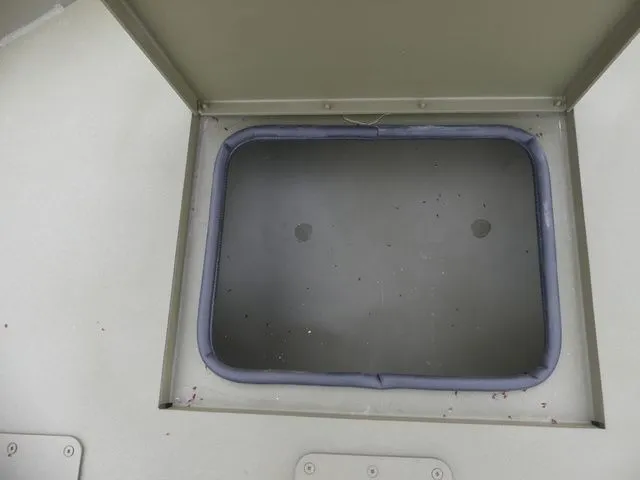 Slide: The Image of Lowe Outlet 20 2025 - 10