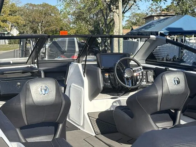 Slide: The Image of Scarab 235 LX Wake 2025 - 9