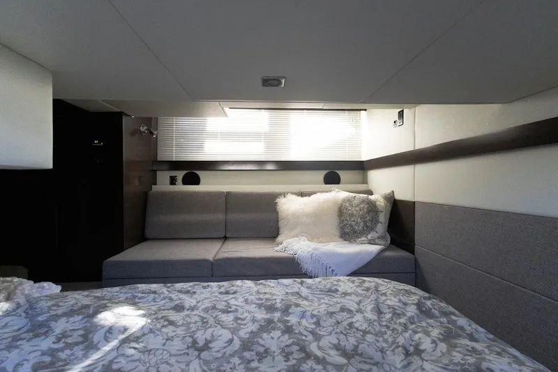 Slide: The Image of Cruisers 42 Cantius 2020 - 24