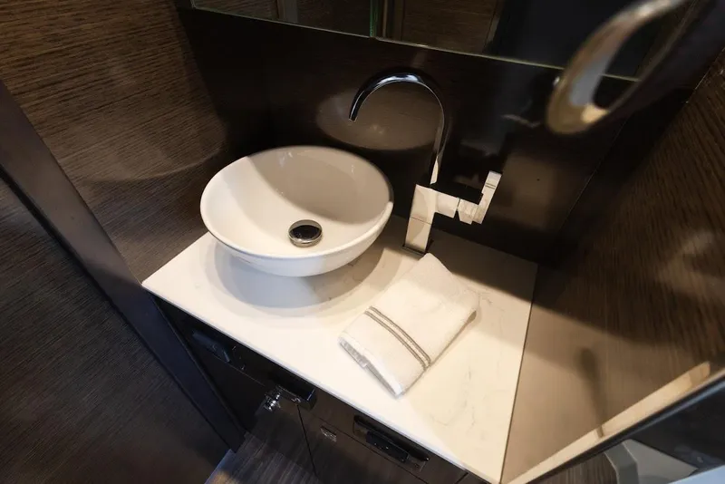 Slide: The Image of Cruisers 42 Cantius 2020 - 28