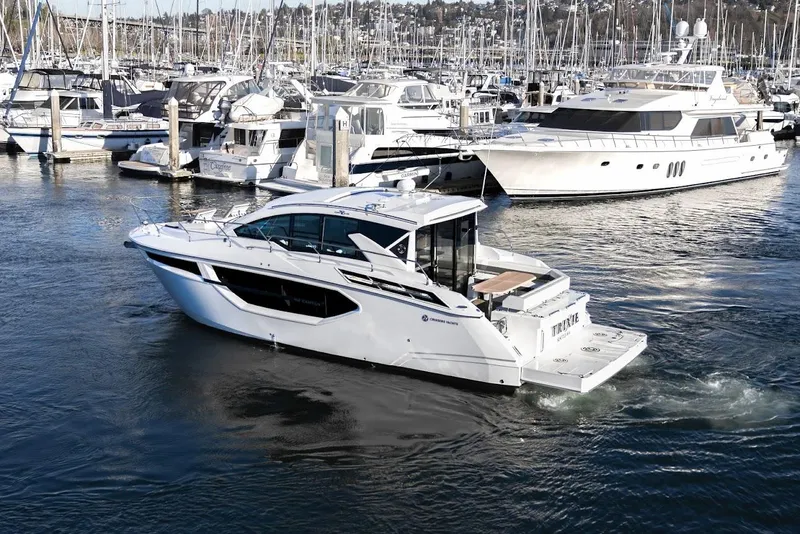 Slide: The Image of Cruisers 42 Cantius 2020 - 3