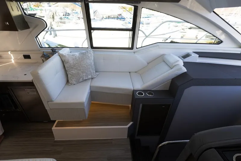 Slide: The Image of Cruisers 42 Cantius 2020 - 34