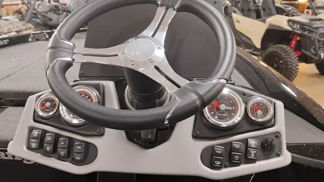 Slide: The Image of Ranger Z185 2025 - 39