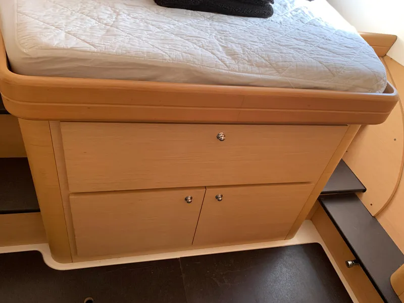 Slide: The Image of Lagoon 420 2007 - 20