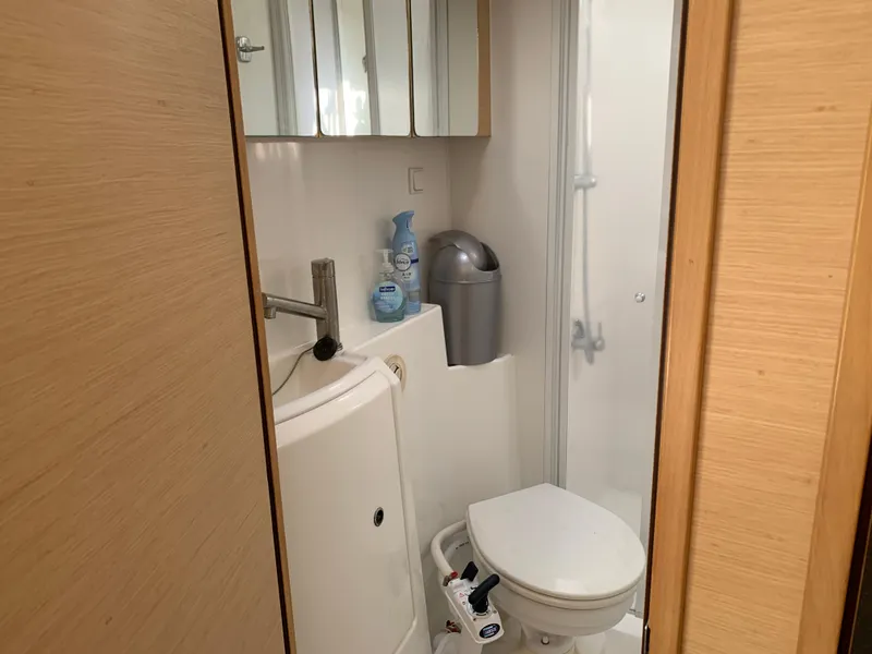 Slide: The Image of Lagoon 420 2007 - 21