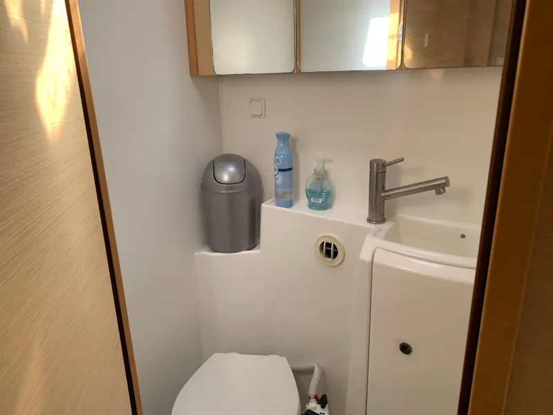 Slide: The Image of Lagoon 420 2007 - 28