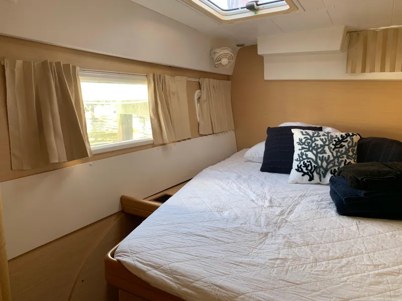 Slide: The Image of Lagoon 420 2007 - 31