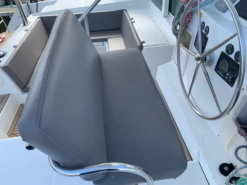 Slide: The Image of Lagoon 420 2007 - 39