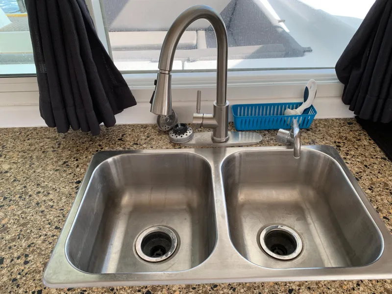 Slide: The Image of Lagoon 420 2007 - 5