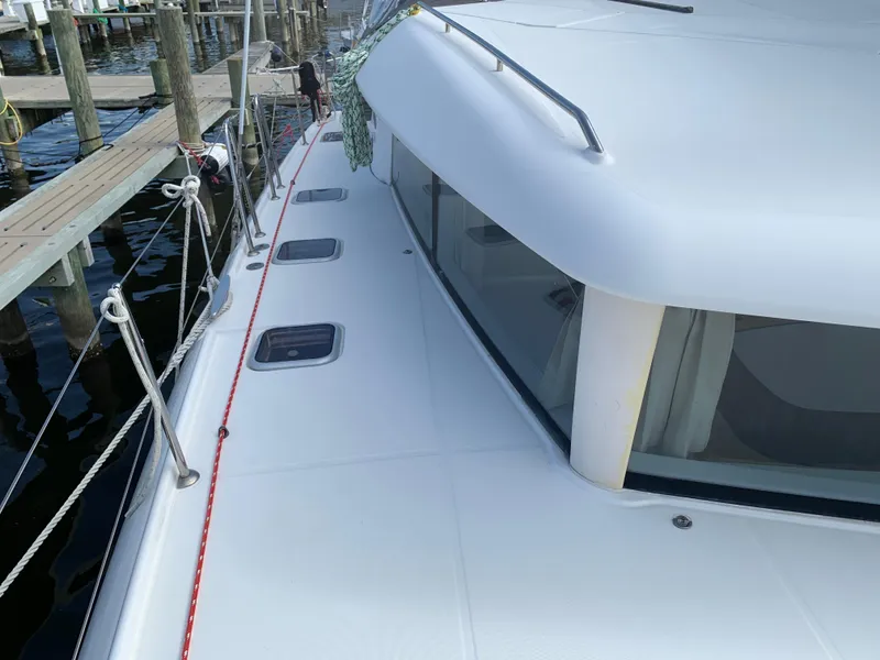 Slide: The Image of Lagoon 420 2007 - 51