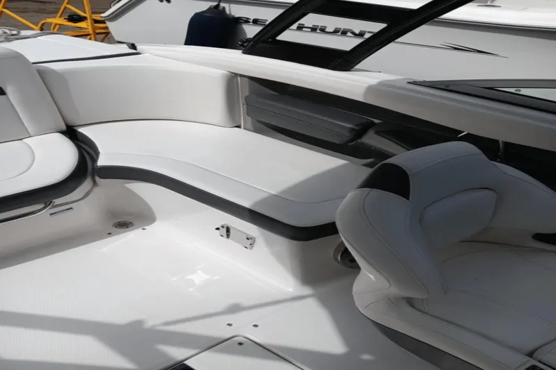 Slide: The Image of Chaparral 225 SSi 2015 - 12