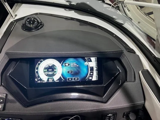 Slide: The Image of Monterey 278SS Super Sport 2022 - 12