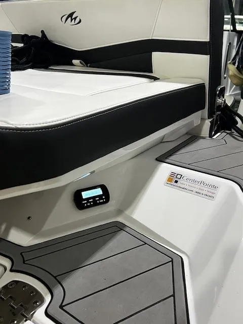 Slide: The Image of Monterey 278SS Super Sport 2022 - 5