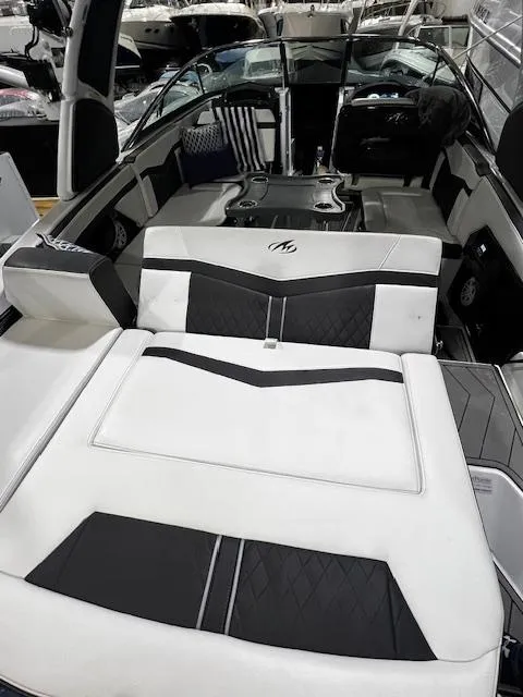 Slide: The Image of Monterey 278SS Super Sport 2022 - 8