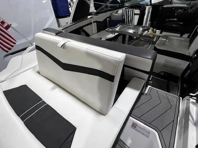 Slide: The Image of Monterey 278SS Super Sport 2022 - 9