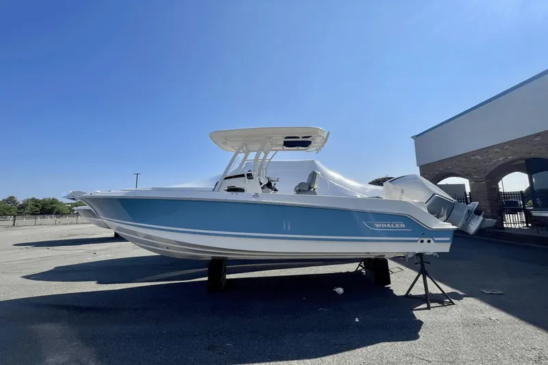 Slide: The Image of Boston Whaler 230 Outrage 2025 - 0