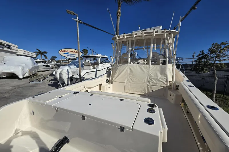 Slide: The Image of Grady-White Marlin 300 2023 - 32