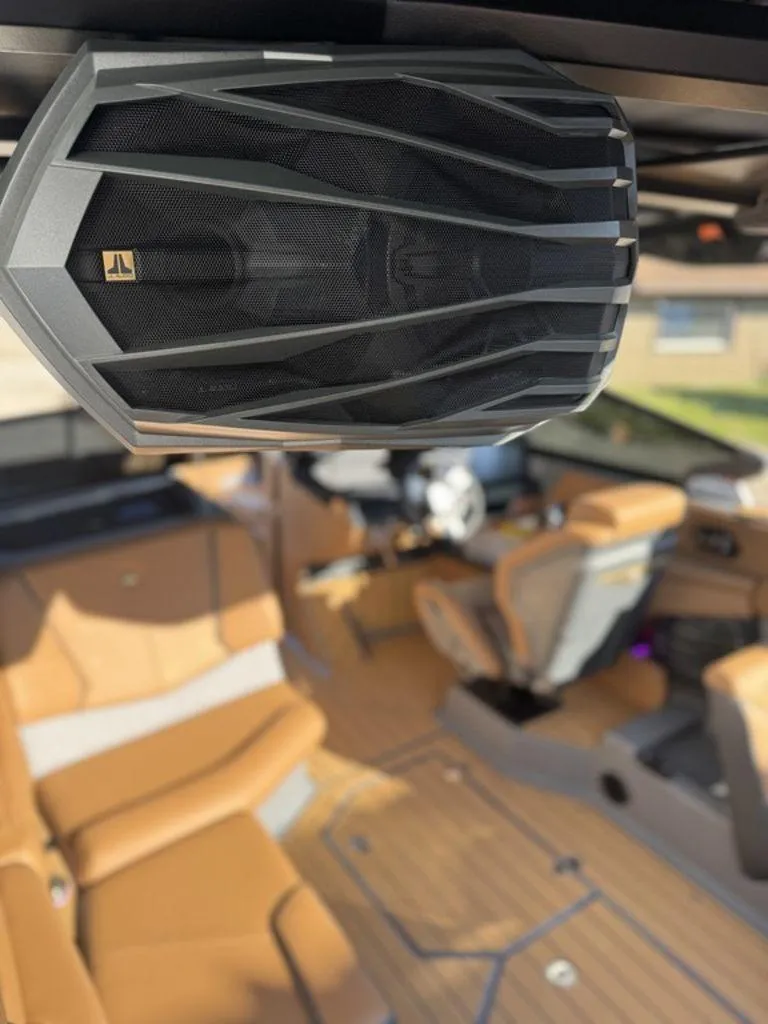 Slide: The Image of Nautique Super Air Nautique G23 2025 - 14