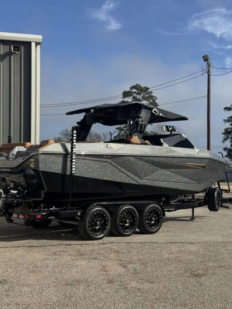 Slide: The Image of Nautique Super Air Nautique G23 2025 - 22