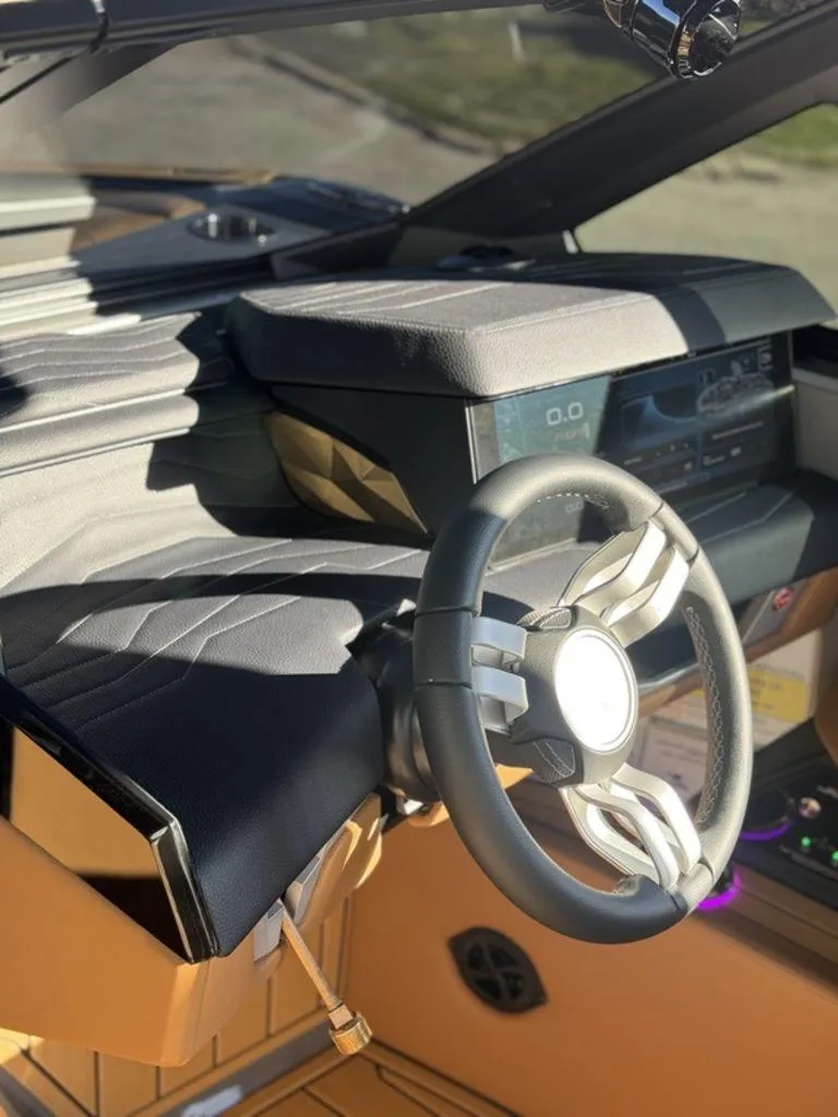 Slide: The Image of Nautique Super Air Nautique G23 2025 - 6