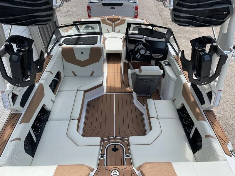Slide: The Image of Nautique Super Air Nautique GS20 2023 - 3