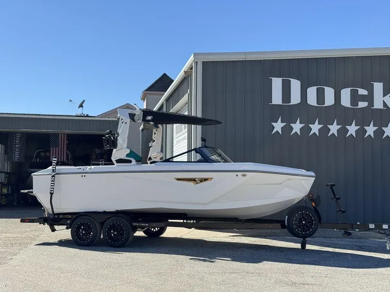 Slide: The Image of Nautique Super Air Nautique S23 2025 - 1