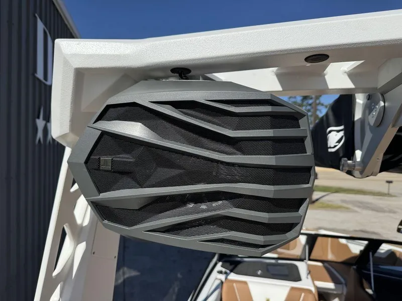 Slide: The Image of Nautique Super Air Nautique S23 2025 - 13