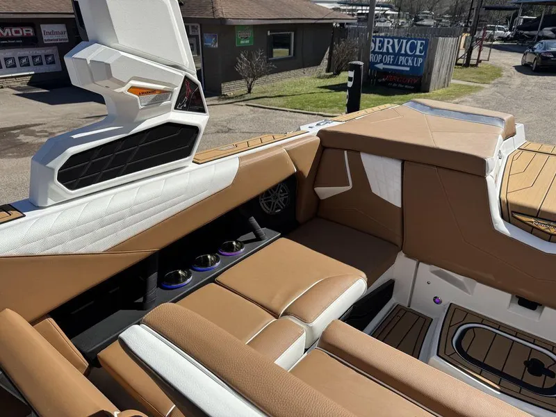 Slide: The Image of Nautique Super Air Nautique S23 2025 - 21