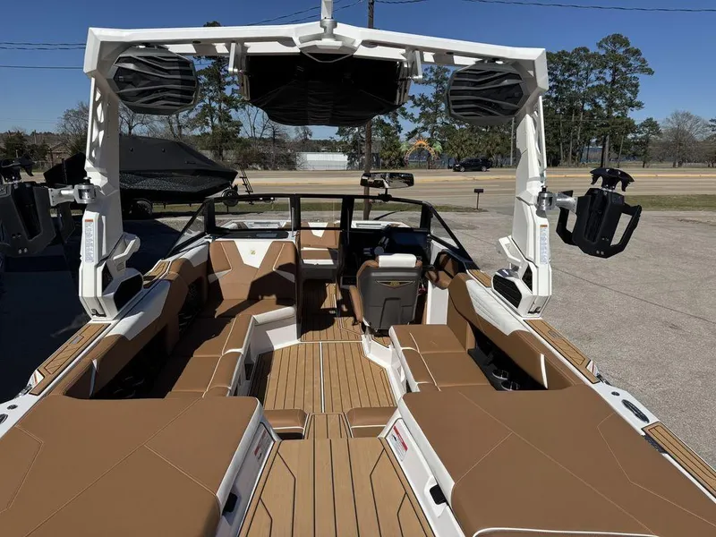 Slide: The Image of Nautique Super Air Nautique S23 2025 - 3