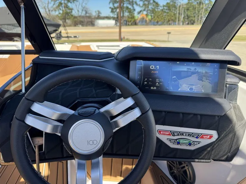 Slide: The Image of Nautique Super Air Nautique S23 2025 - 6