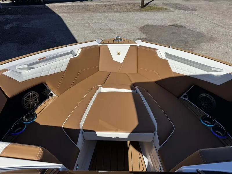 Slide: The Image of Nautique Super Air Nautique S23 2025 - 7