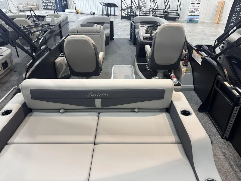 Slide: The Image of Barletta Cabrio 22UC 2025 - 4