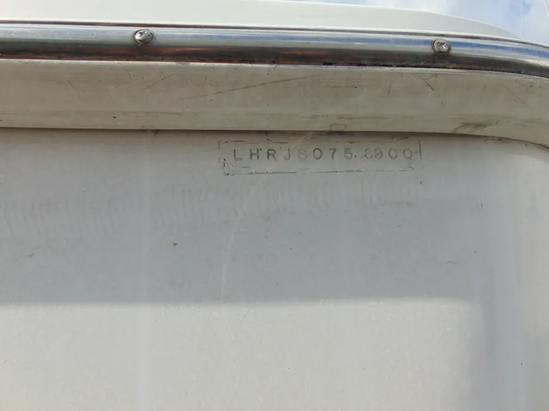 Slide: The Image of Hull identification number on 2000 Luhrs T-360SX/SF boat. - 4