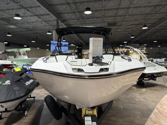 Slide: The Image of Yamaha 252SE 2025 - 3