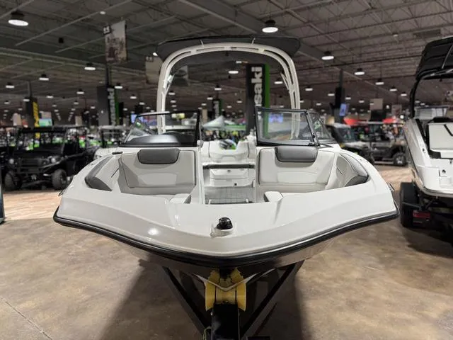 Slide: The Image of Yamaha AR190 2025 - 2