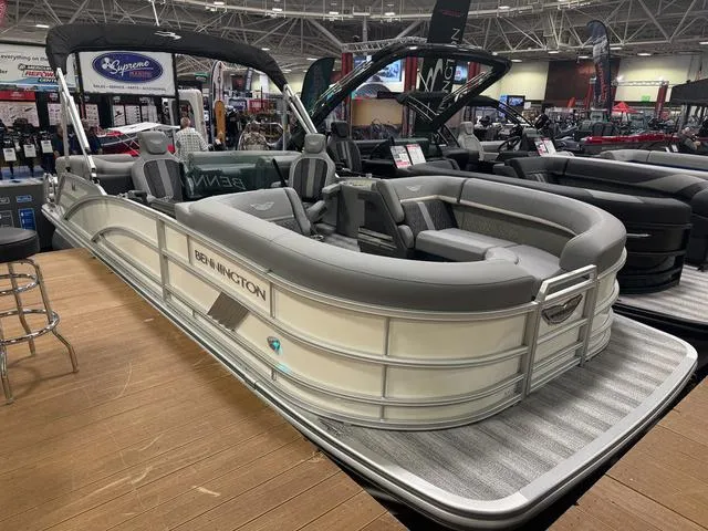 The Image of Bennington M Quad Bench 22 MFB Pontoon 2025 - 1