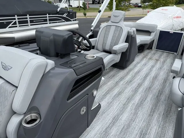 Slide: The Image of Bennington M Quad Bench 22 MFB Pontoon 2025 - 11