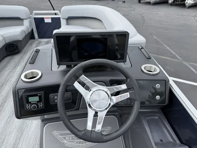 Slide: The Image of Bennington M Quad Bench 22 MFB Pontoon 2025 - 14