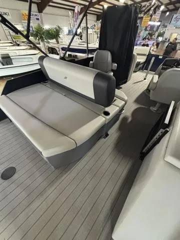 Slide: The Image of Starcraft EXS 1 Q DH 2025 - 3